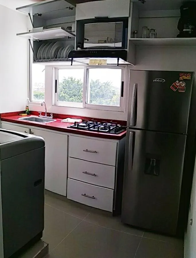 Aparta Estudios Edificio Valeria 卡利